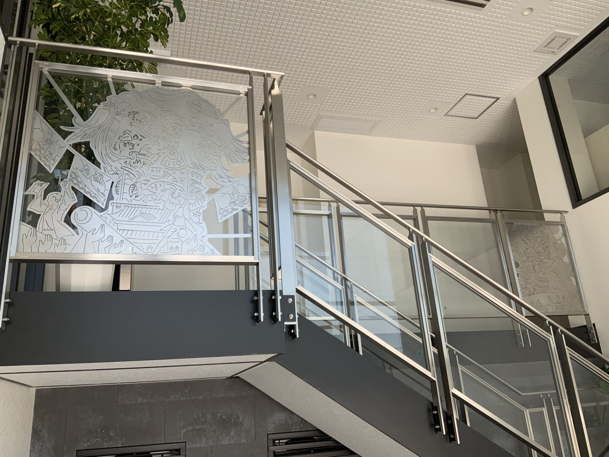 藤田産業株式会社 新社屋新築工事 サインアート板金